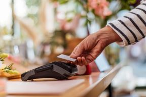 Essential Insights into Cashless Payment Systems: 5 Key Facts You Should Know